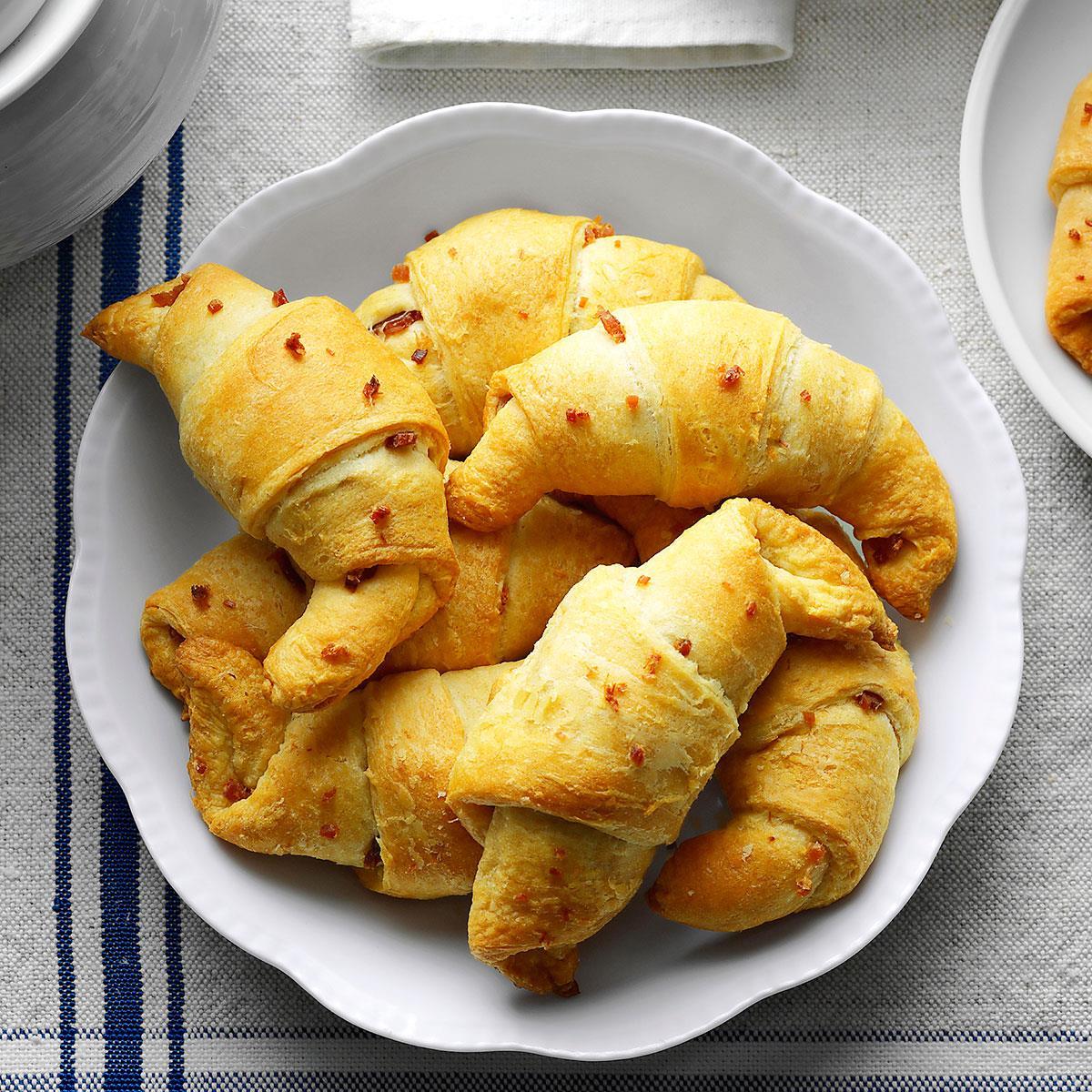 Air-Fryer Bacon Crescent Rolls-image