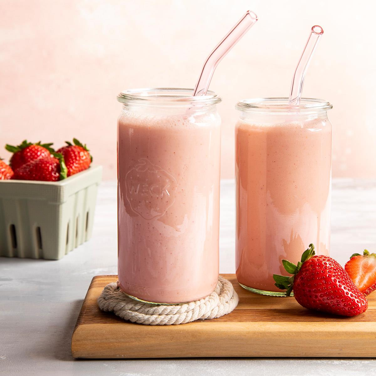 Strawberry Smoothie Recipe: How to Make It