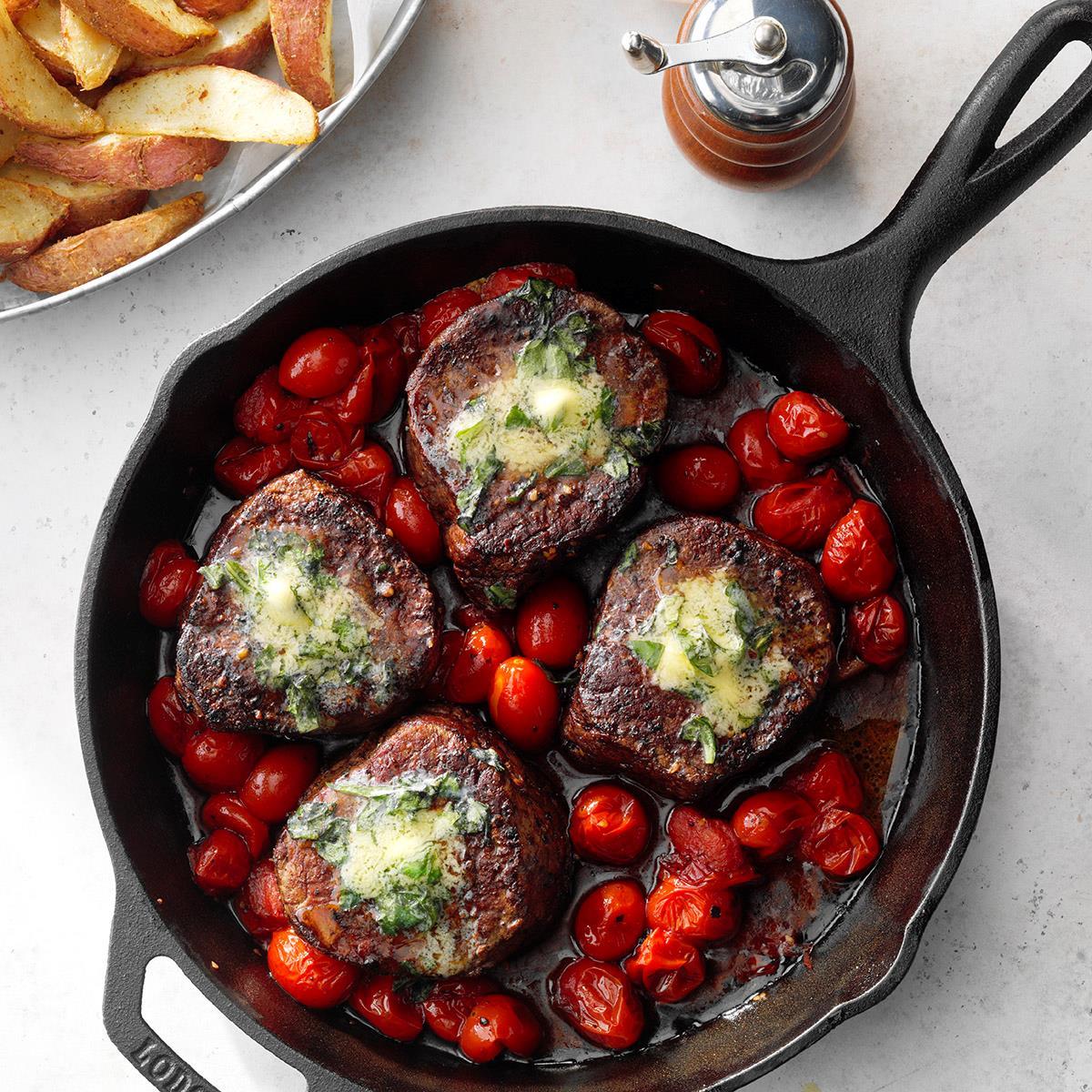 Basil-Butter Steaks with Roasted Potatoes_image
