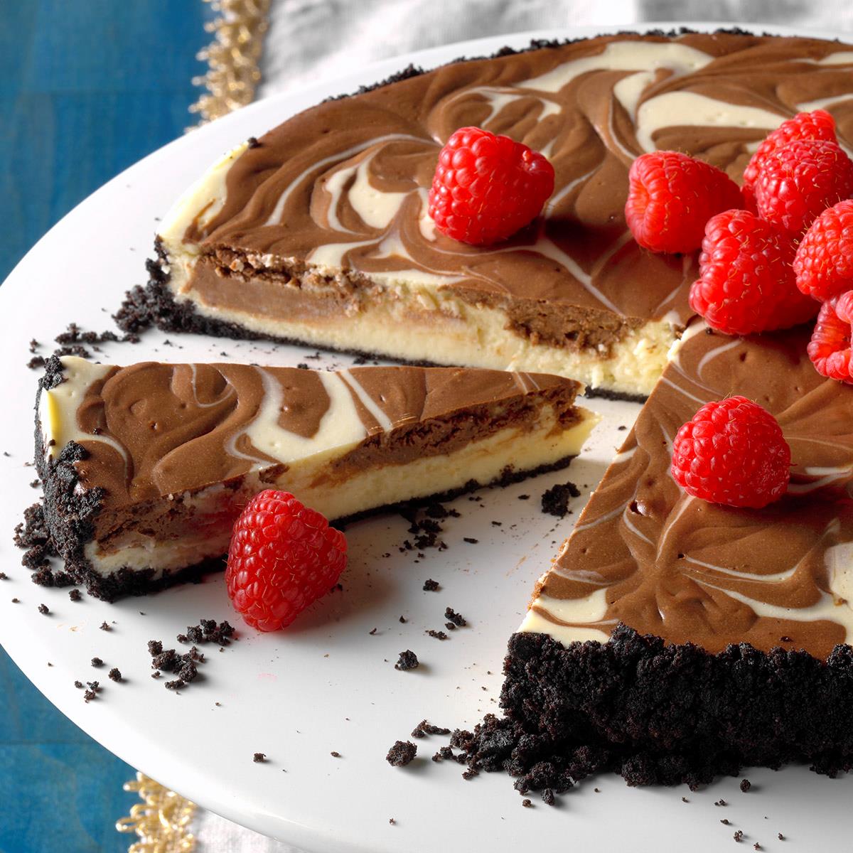 Chocolate Swirled Cheesecake_image