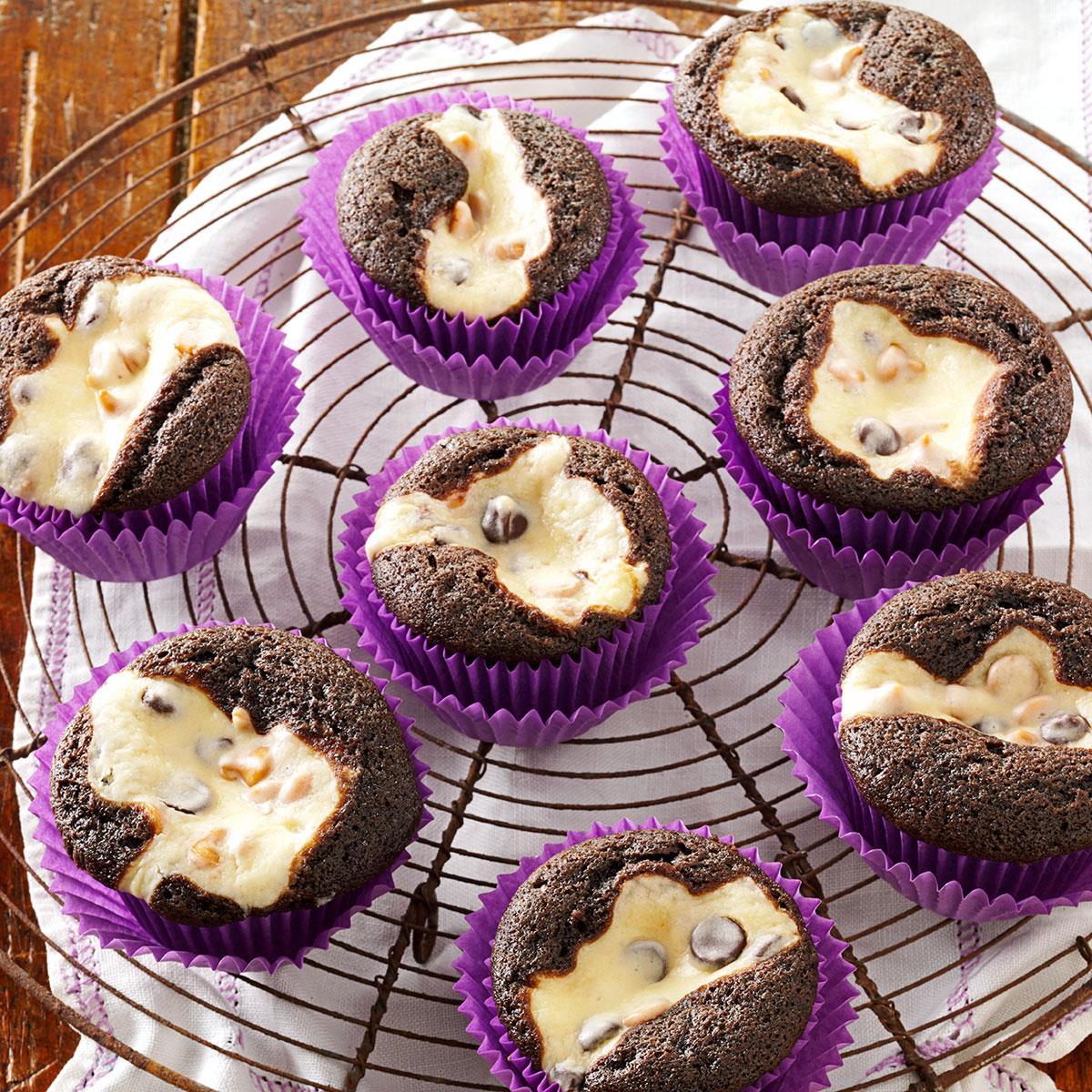 Cream Cheese Chocolate Cupcakes image