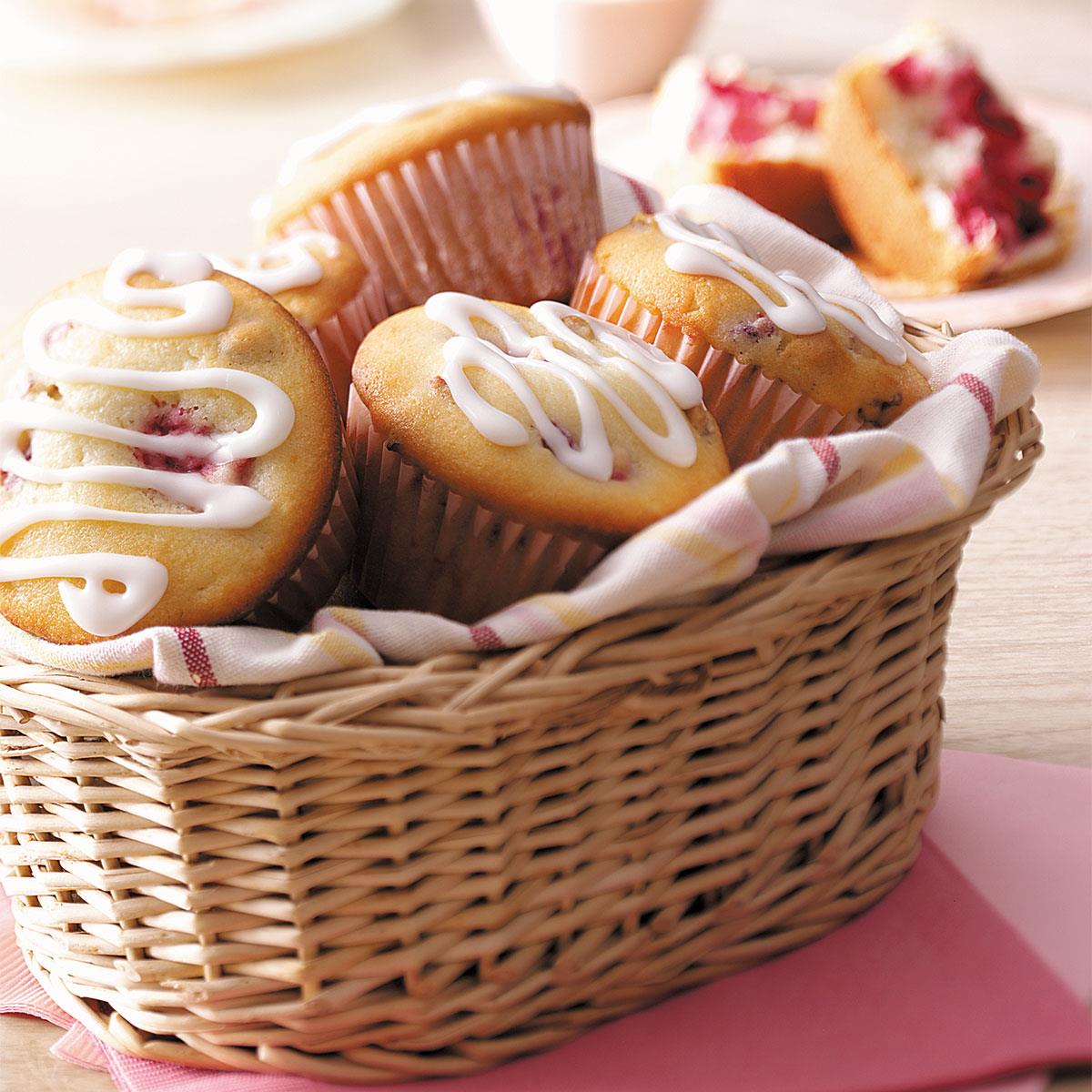 Cream Cheese Raspberry Muffins_image