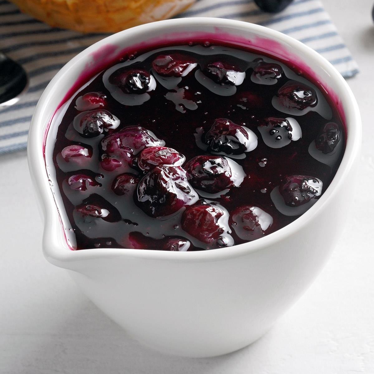Sætte Ved en fejltagelse Født Easy Blueberry Sauce Recipe: How to Make It