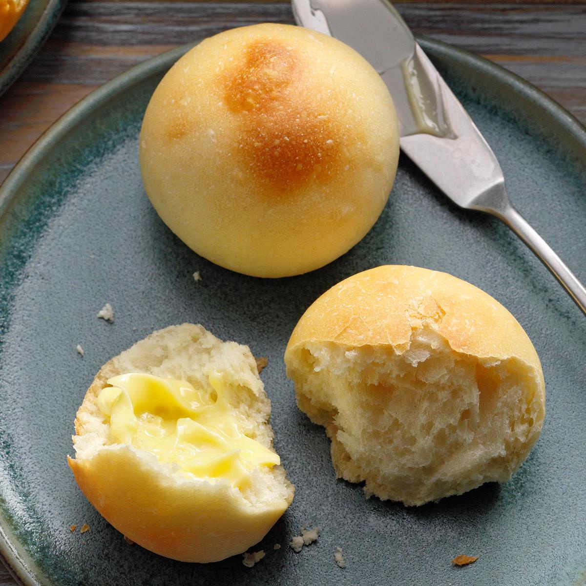 Easy Yeast Rolls-image