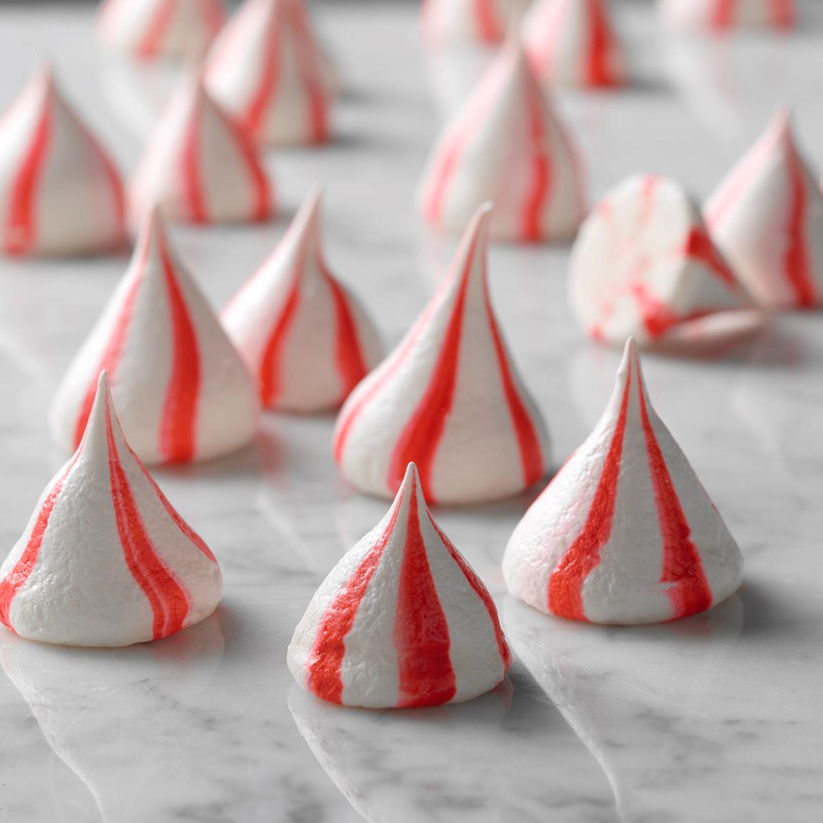 Holiday Meringue Miniatures image