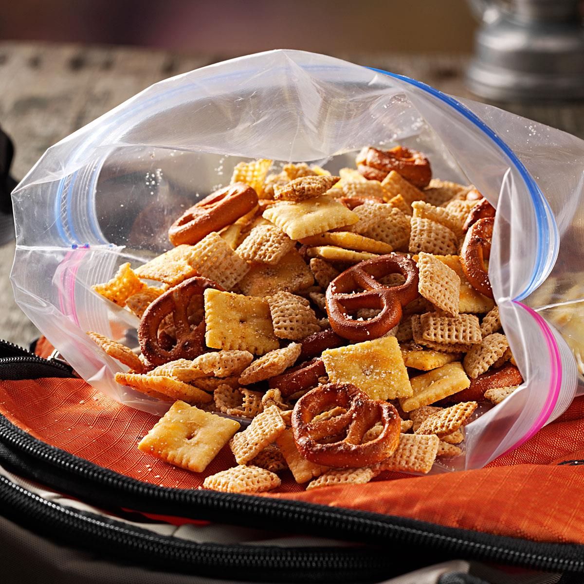 Italian Parmesan Snack Mix image