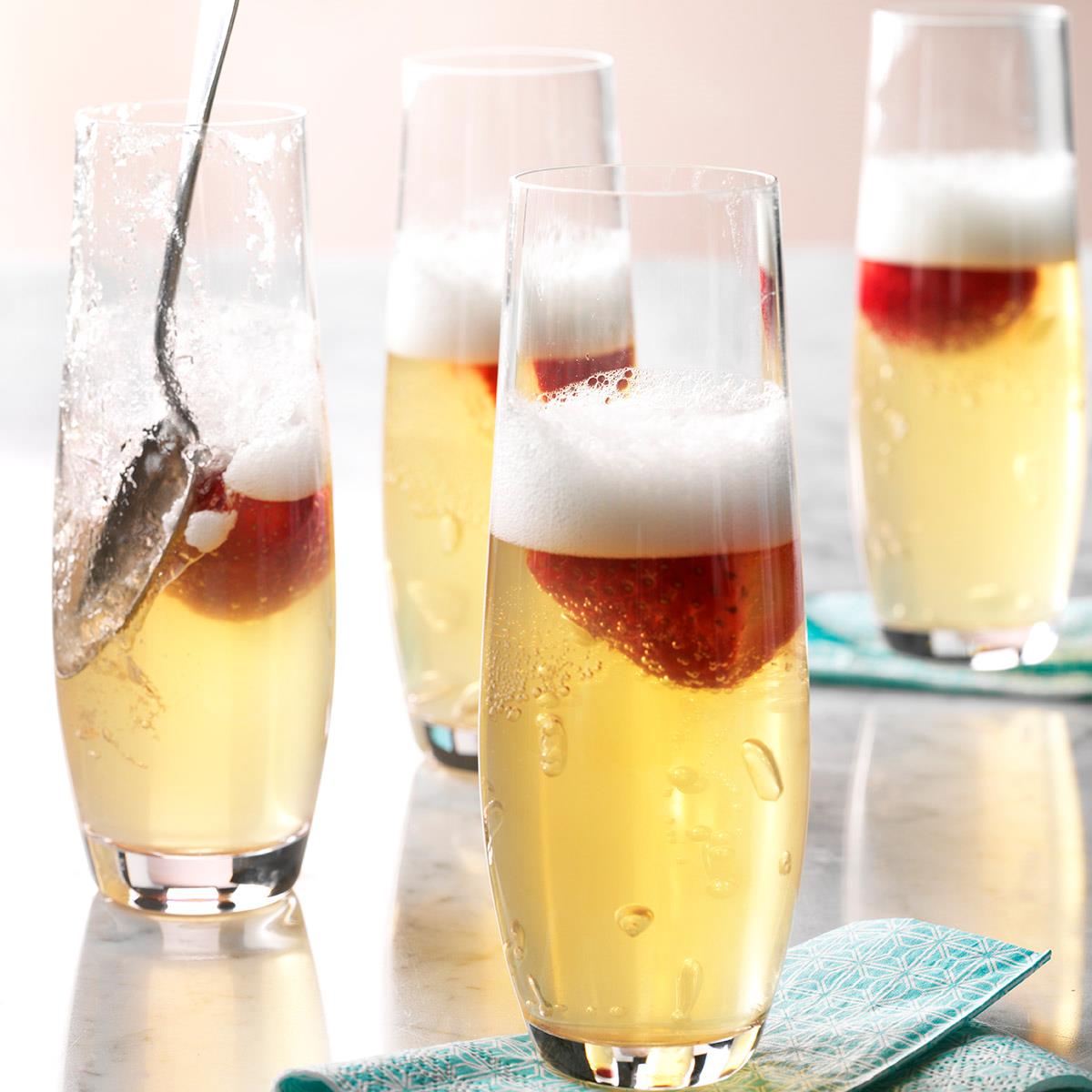 Jellied Champagne Dessert image