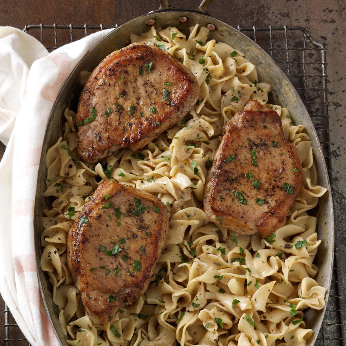 Pork Chops with Creamy Mustard Noodles_image