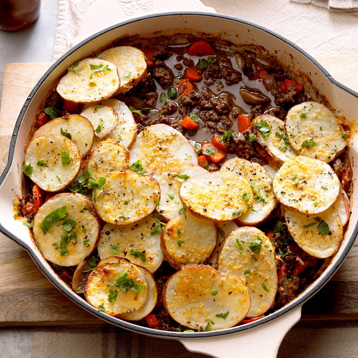 Potato Topped Ground Beef Skillet Recipe How To Make It Taste Of Home