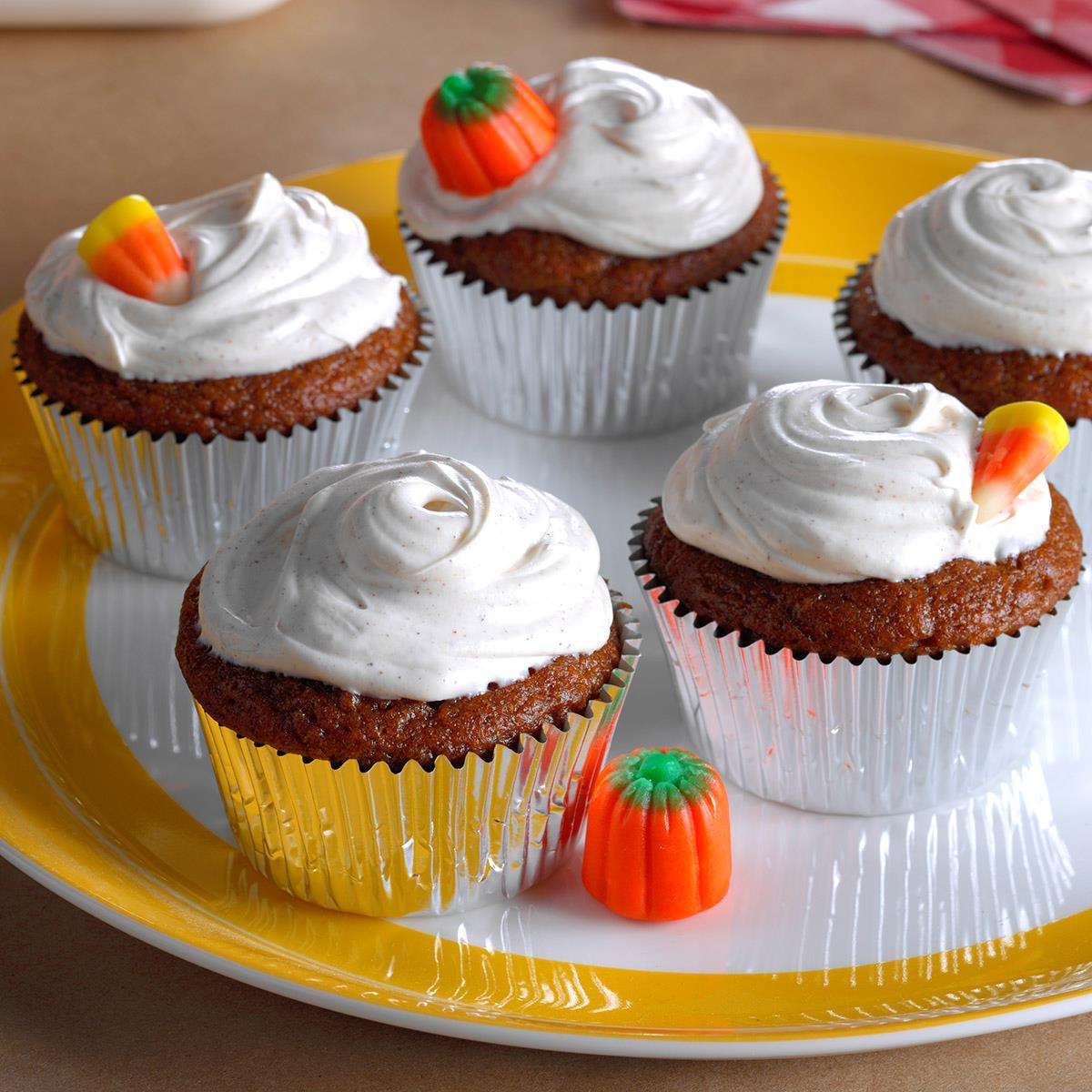 Pumpkin Cupcakes with Spiced Frosting_image