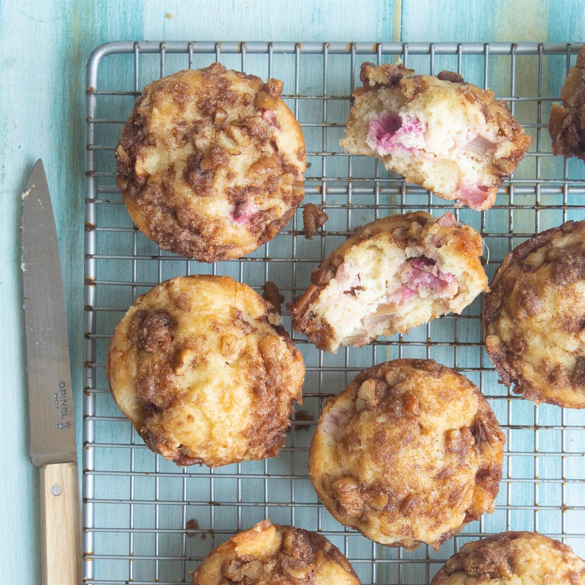 Rhubarb Streusel Muffins-image