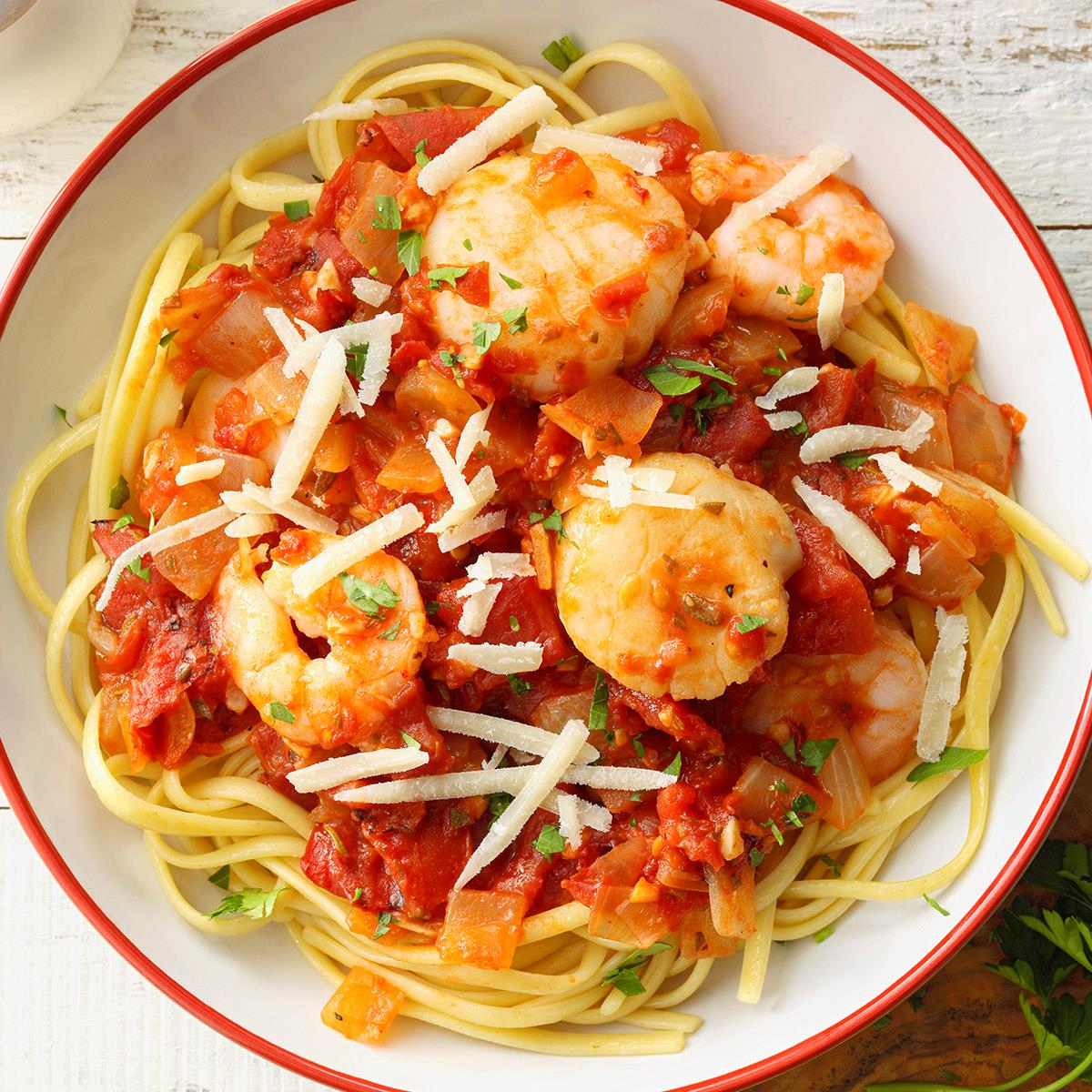 Seafood Medley with Linguine Recipe: How to Make It