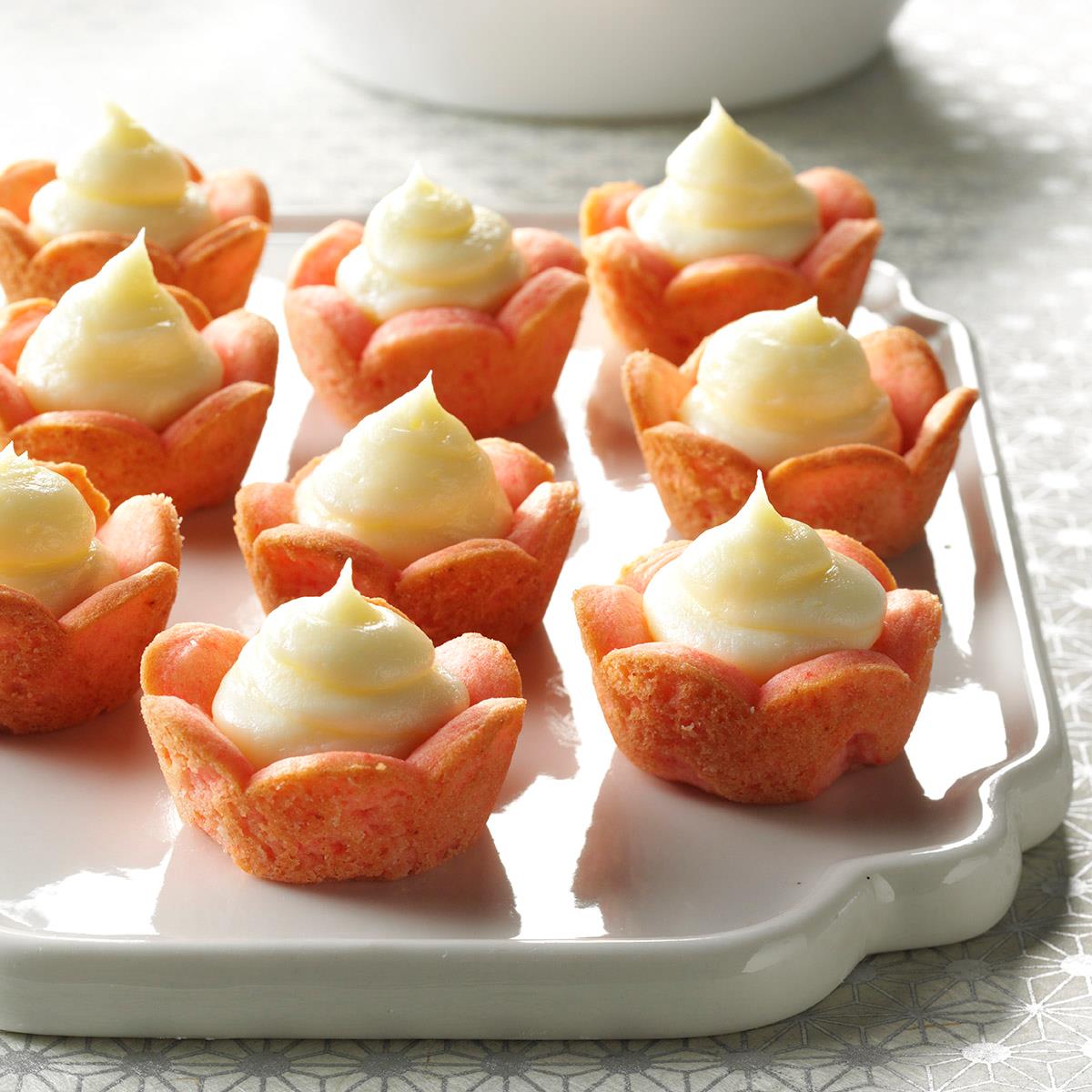 Strawberry Cookie Cups-image