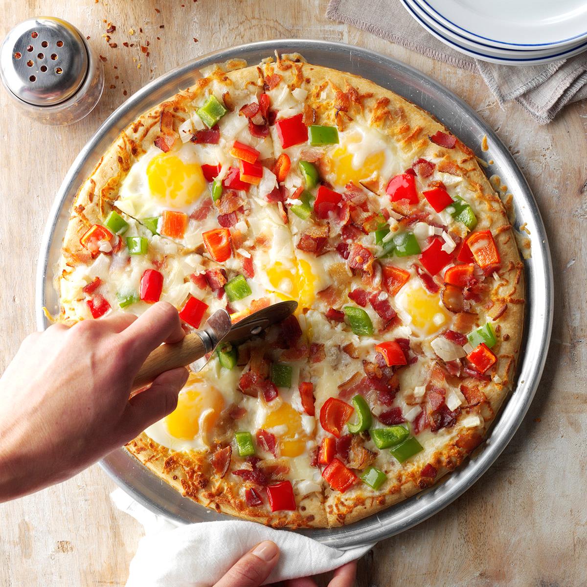 Sunny-Side-Up Pizza_image
