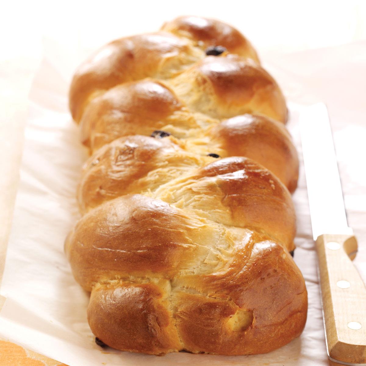 Sweet and Golden Easter Bread
