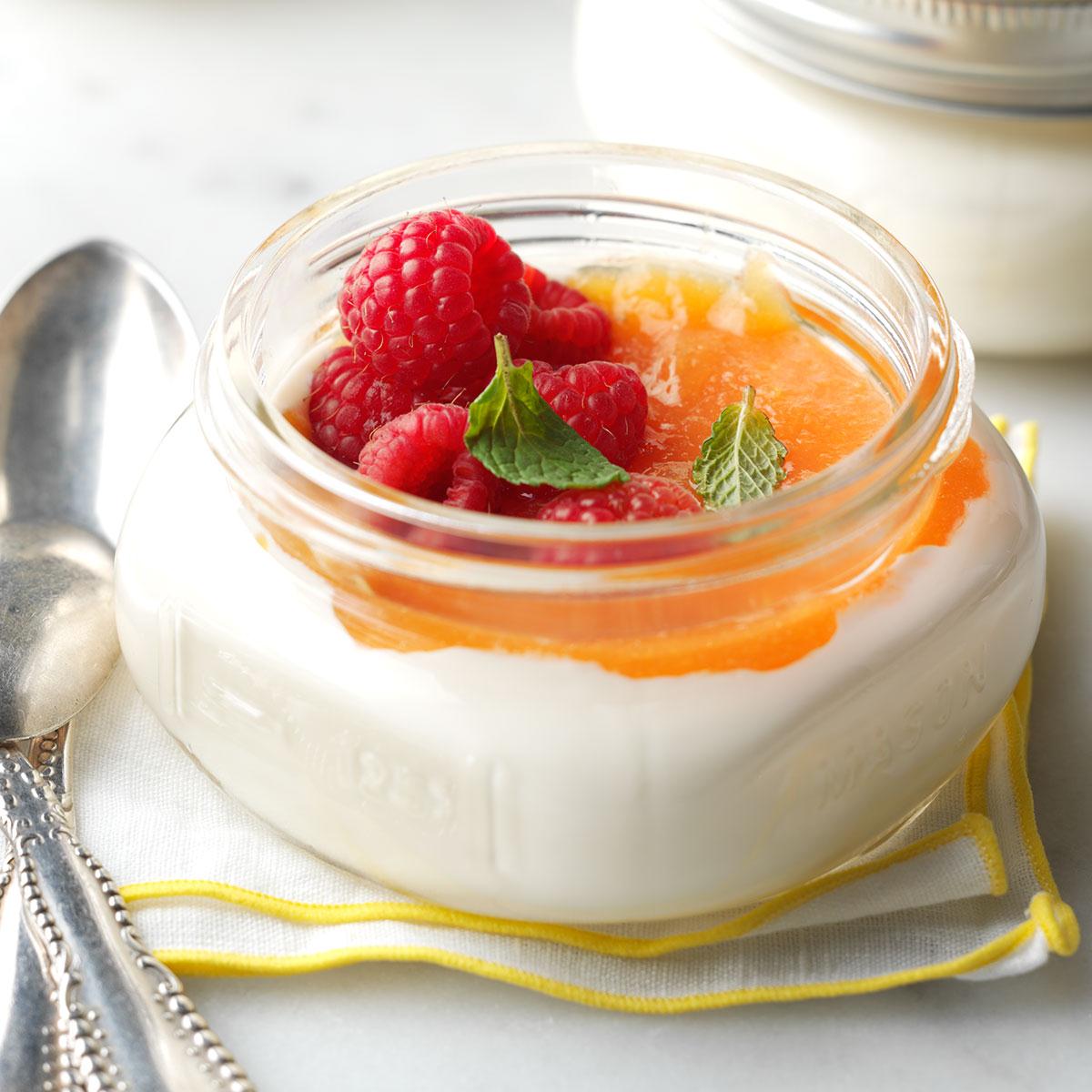 Panna Cotta with Papaya Coulis image