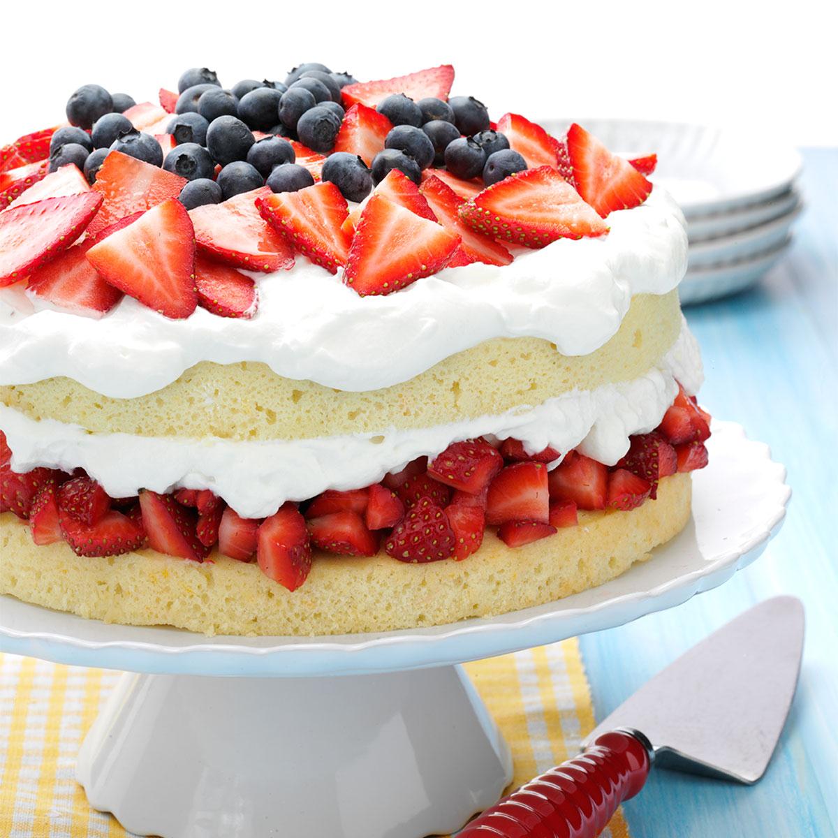 Easy Strawberry Shortcake (イチゴのショートケーキ)| Foodelicacy
