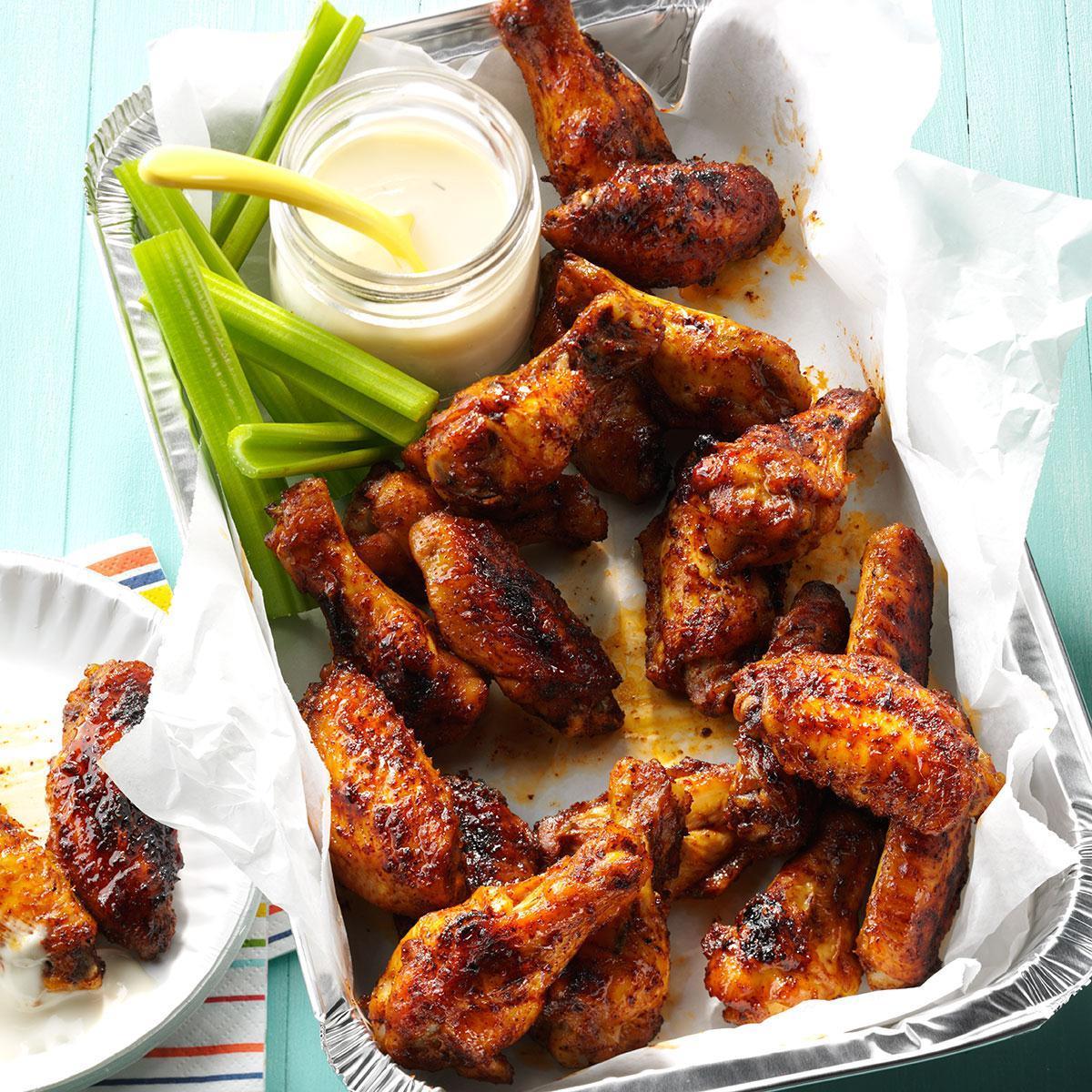 Best Buffalo Wings With Blue Cheese Dipping Sauce Recipes