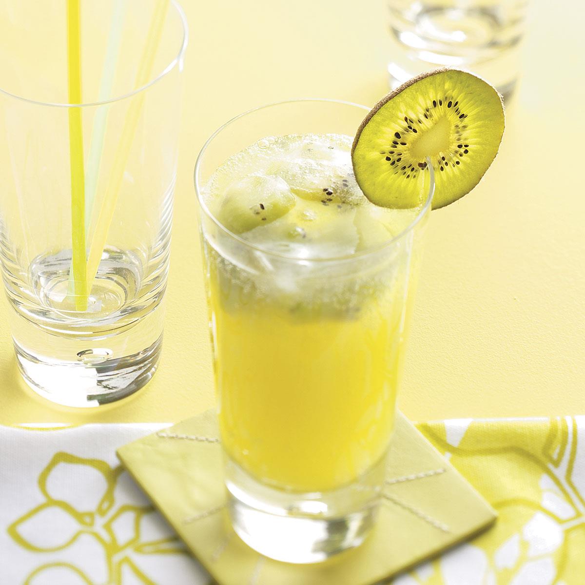 Sparkling Kiwi Lemonade image