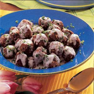 Meatballs with Cream Sauce image