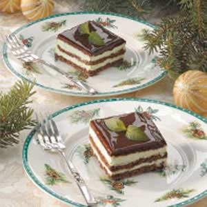 Chocolate Mint Eclair Dessert image