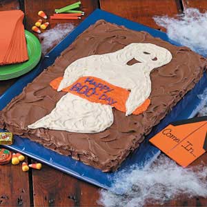 Ghostly 'Boo-Day' Cake_image
