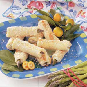 Cheesy Asparagus Sesame Rolls image