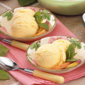 Peach Frozen Yogurt image