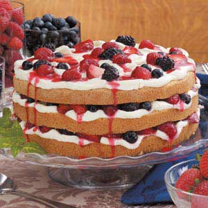 Berry Tiramisu Cake image