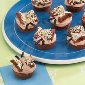 Pudding-Filled Butterfly Cupcakes image