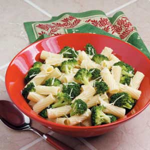 Garlic Broccoli Pasta image