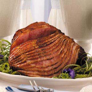 Raspberry-Chipotle Glazed Ham image