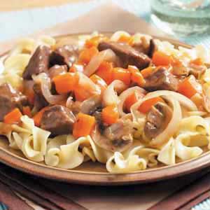 Beef Burgundy with Noodles_image