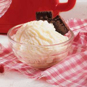 Creamy Vanilla Ice Cream-image