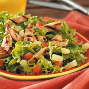 Grilled Chicken And Mixed Greens Salad Recipe How To Make It Taste Of Home