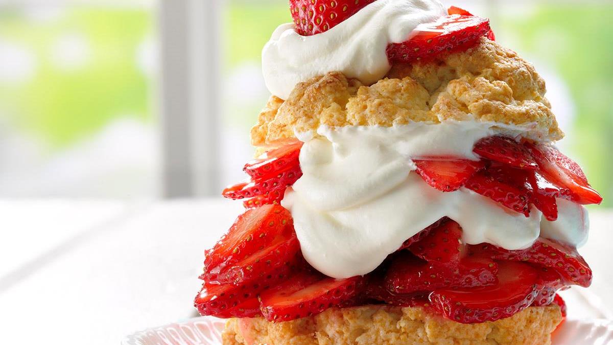 6 cups sliced fresh strawberries photo