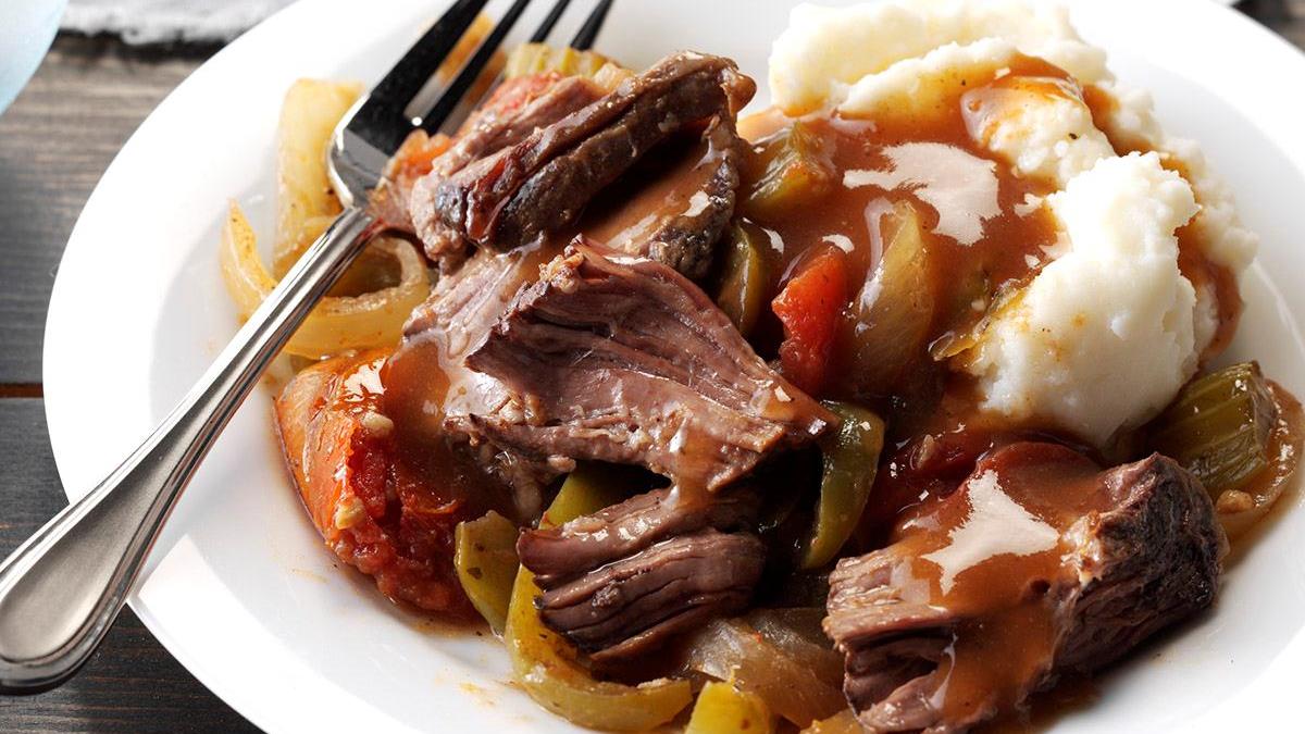 Slow-Cooker Chuck Roast Recipe: How to Make It