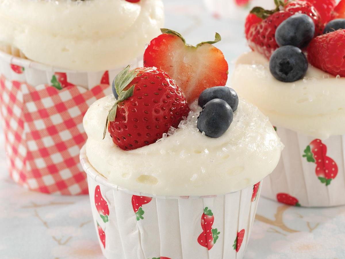Fresh Strawberry Cupcakes | Cupcake Recipe Loaded With Strawberries