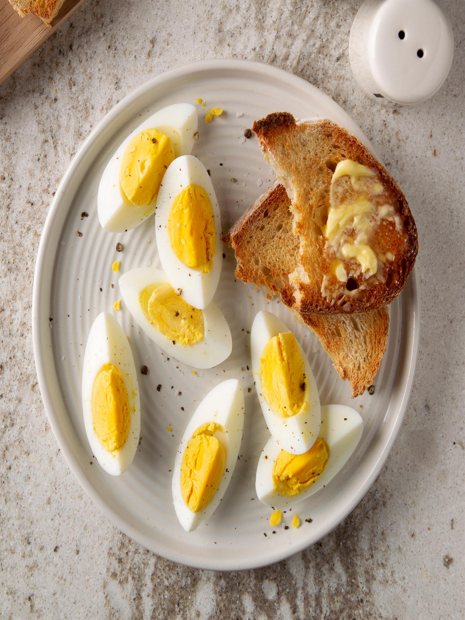 keuken stout betreuren Hard-Boiled Eggs Recipe: How to Make It