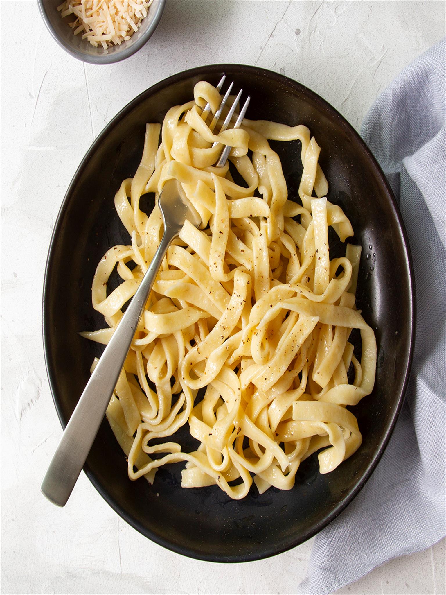 Homemade Fettuccine Recipe: How to Make It