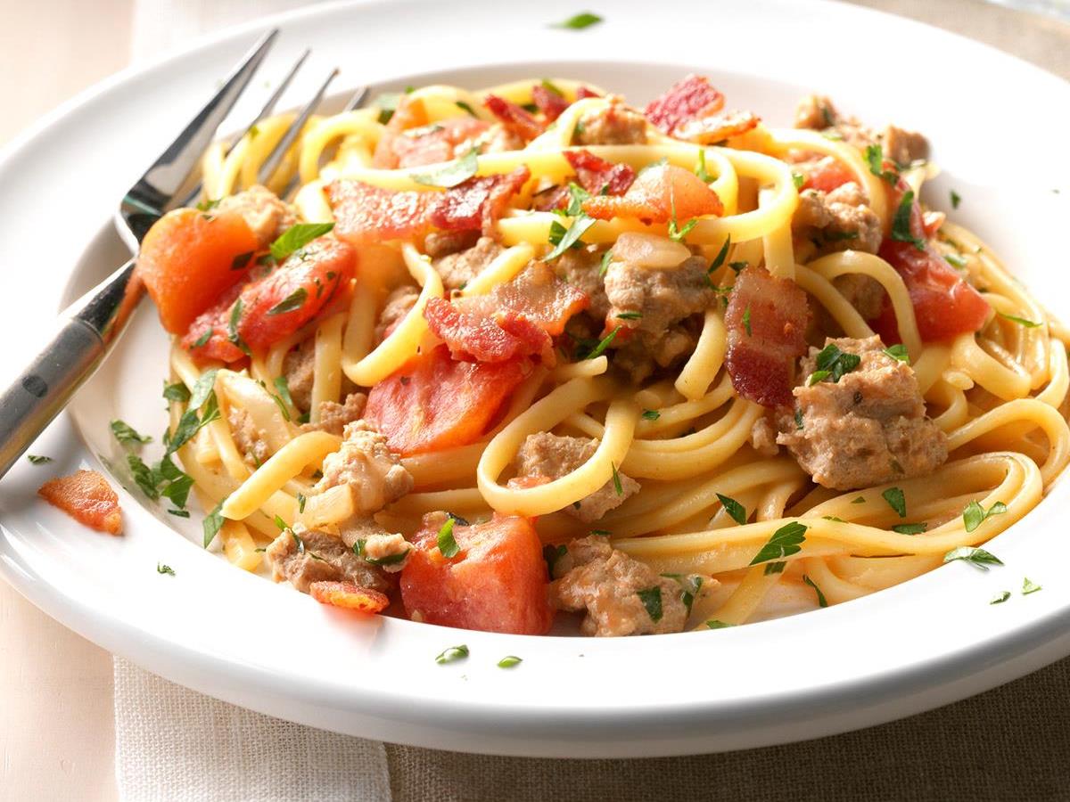 Turkey Linguine with Tomato Cream Sauce Recipe: How to Make It