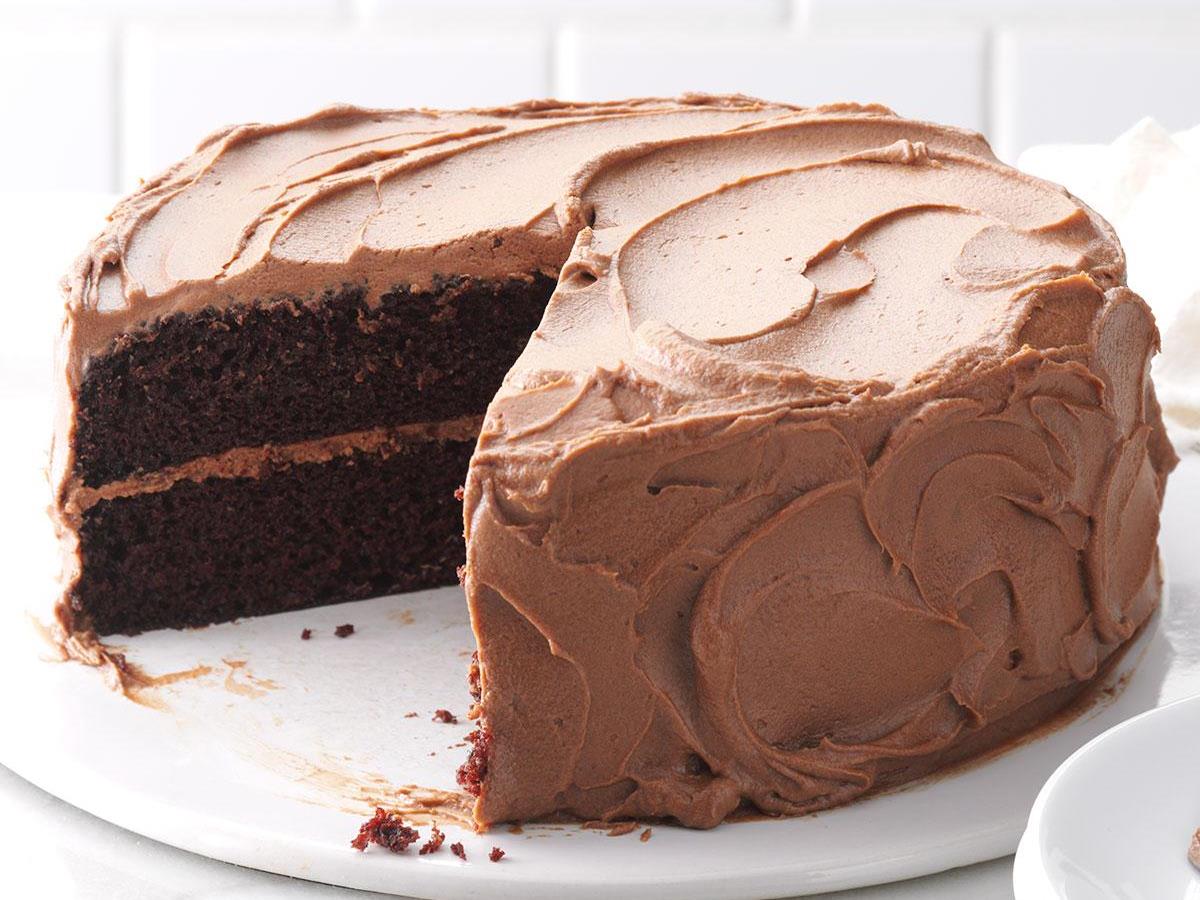 Chocolate Glaze Recipe for Cakes and Desserts