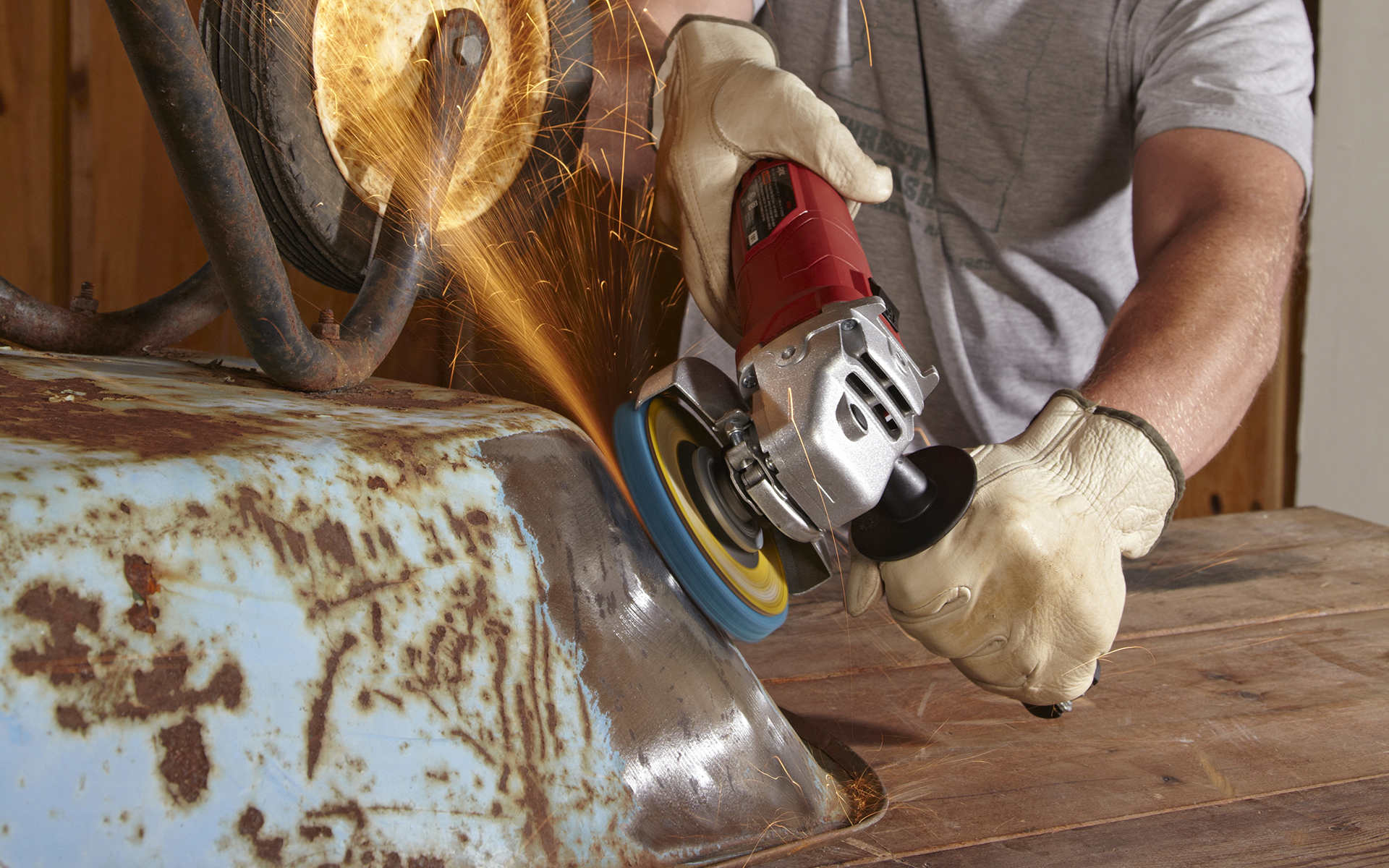 The Best Oils for Protecting Hand Tools From Rust – Octopus Doors & Skirting