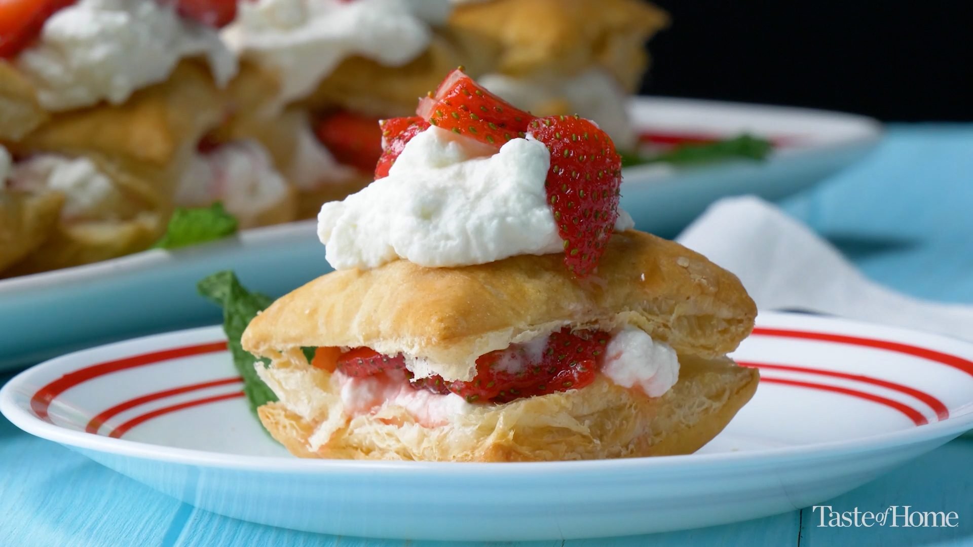 Petit Fours Berry Shortcakes - Puff Pastry